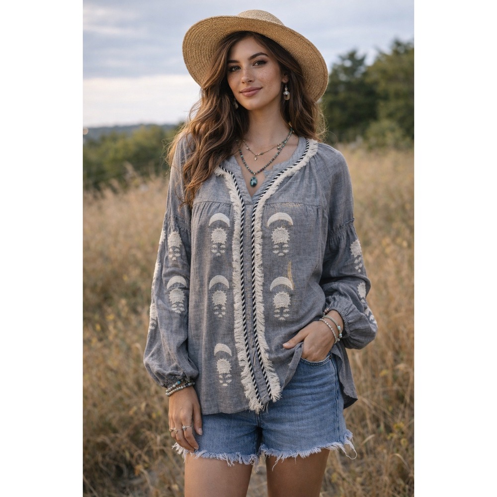 Boho Peasant Summer Vacation Career Gray‎ White Relaxed Embroider Fringe XS Top
